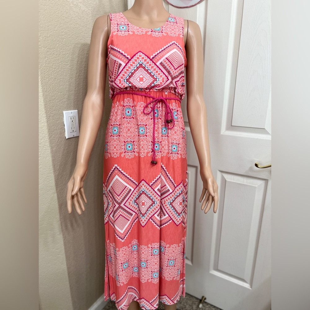 Three Hearts Coral and Pink Geometric Maxi Dress